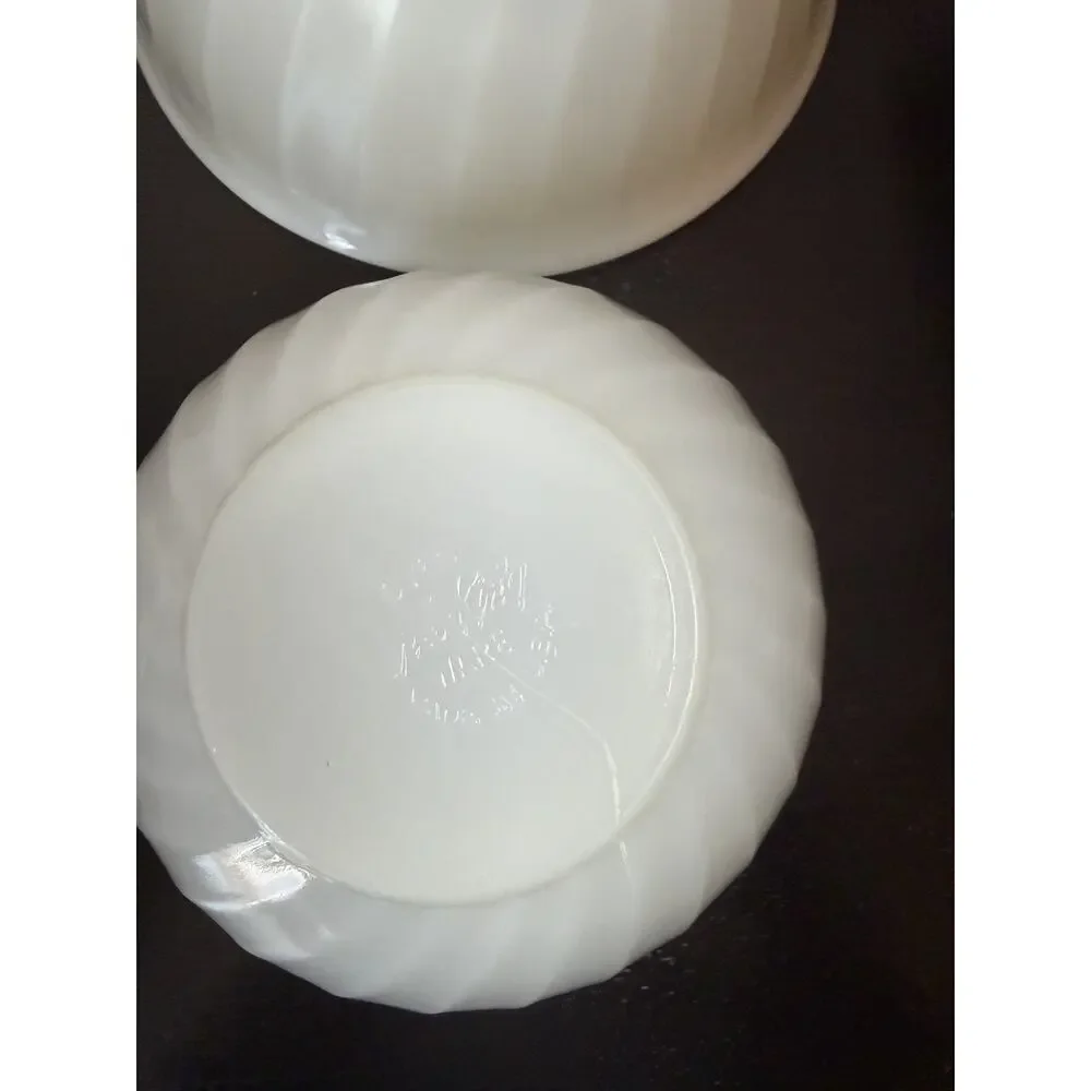 2 Vintage 1950's Anchor Hocking Fire King White Milk Glass Swirl Mixing Bowls